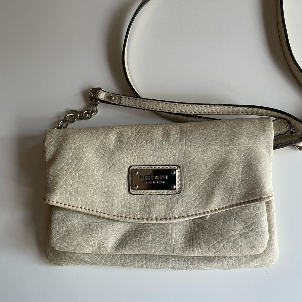 Nine West bag; crossbody or clutch